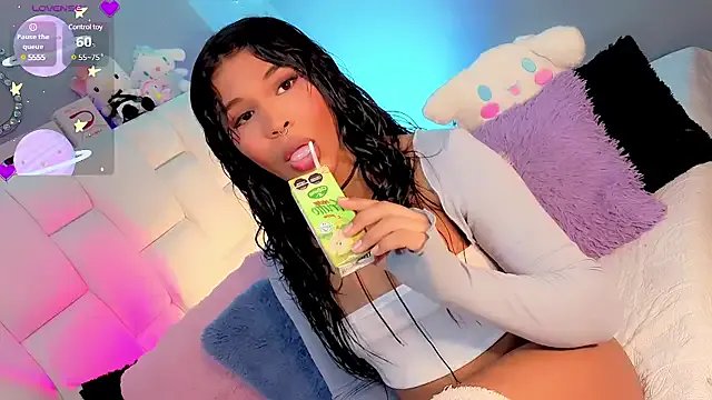 ValentinaMarinn on StripChat