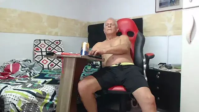 VALENTINO1983_ on StripChat