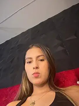 Valeria-escobar on StripChat