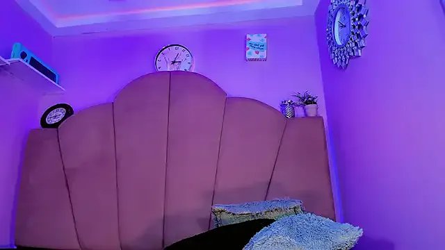 ValeriaAguilar on StripChat