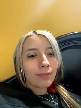 ValeriaHot69 on StripChat