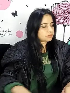 ValerieLove_ on StripChat