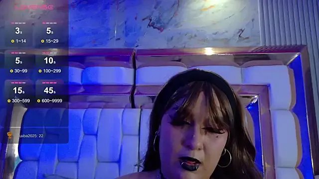 Freechat valkiria_moore on StripChat