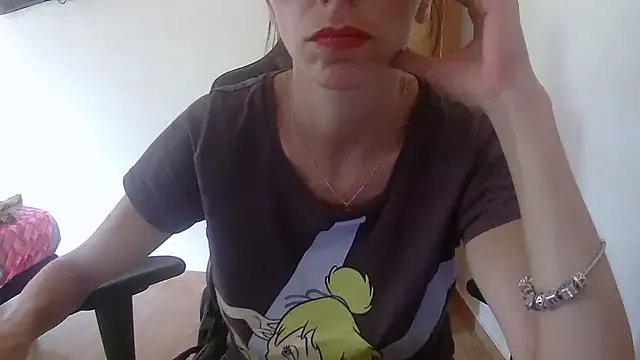 Vampirosa on StripChat