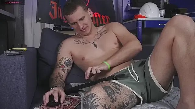 vance_rulez on StripChat