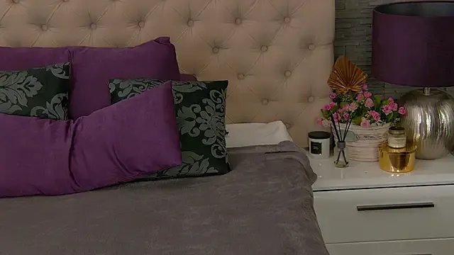 Freechat VannyFoxx on StripChat