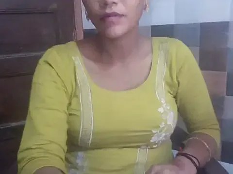 varnika on StripChat