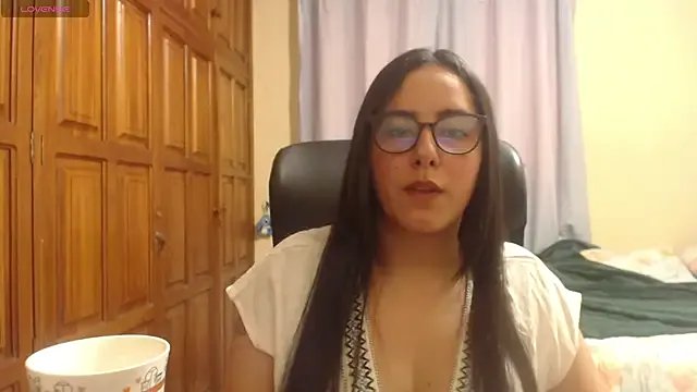 Venus_cat_ on StripChat