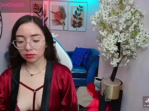 Veronica_miiller on StripChat