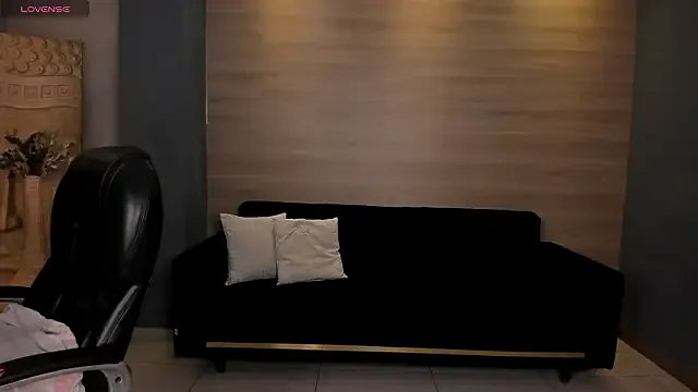 VeronicaBlue — fingering ass