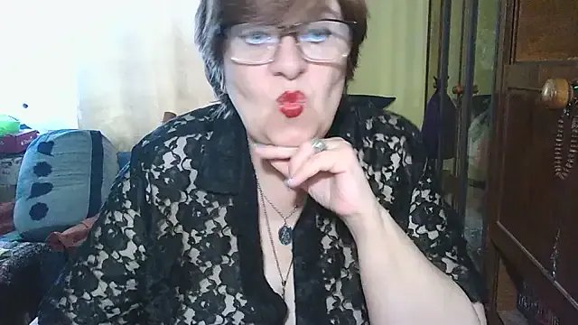 VeronicaGold511 on StripChat