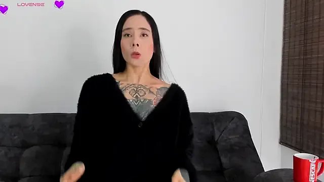 VeronicaTonu on StripChat