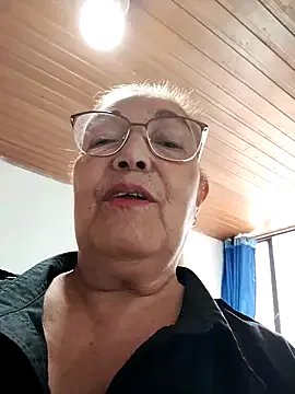 Vicky_Rosse on StripChat