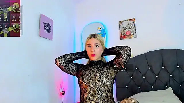 Vickyallien on StripChat