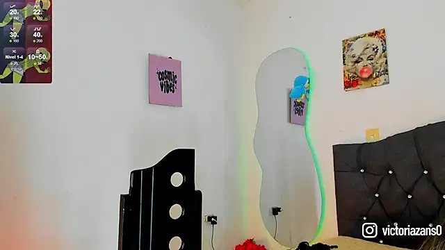 Vickyallien on StripChat