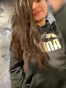 victoria___moon on StripChat