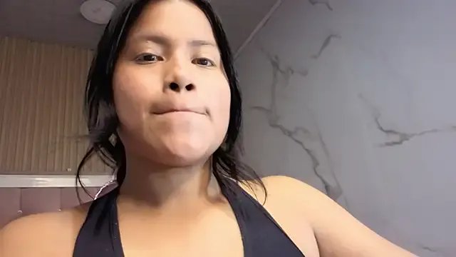 Victoria_b_ on StripChat