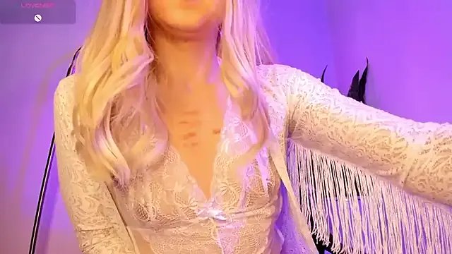 Freechat victoria_qq on StripChat