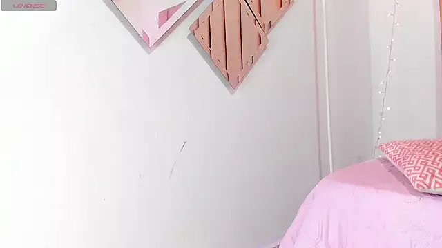 VICTORIA_RASH on StripChat