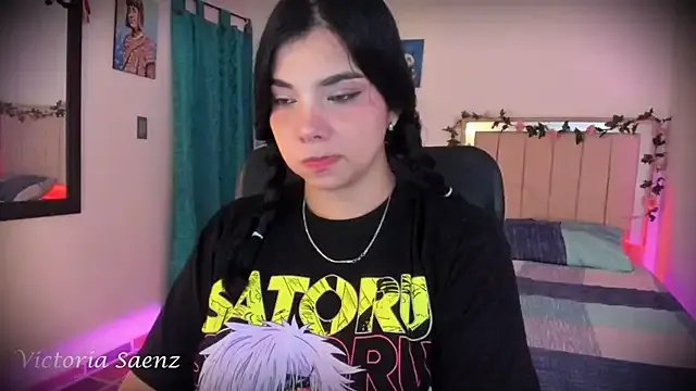 victoriaasaenz_ on StripChat