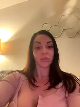 VictoriaSummersUK on StripChat