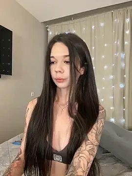 Vika_Gray on StripChat