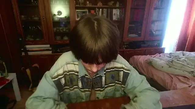 vika_stripc — get NAKED