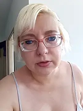 VikaKing on StripChat