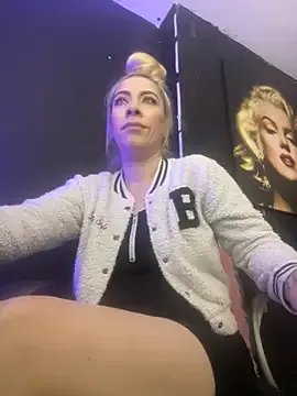 viktoria_davis_ on StripChat