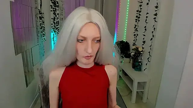 ViktoriaClark on StripChat