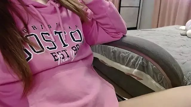 Viktoriiya_bald on StripChat