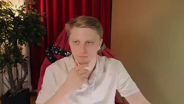 Vincent_Hardman on StripChat