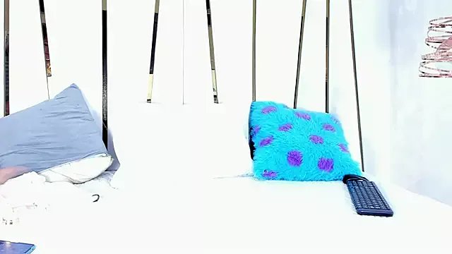 violet_gray_ on StripChat