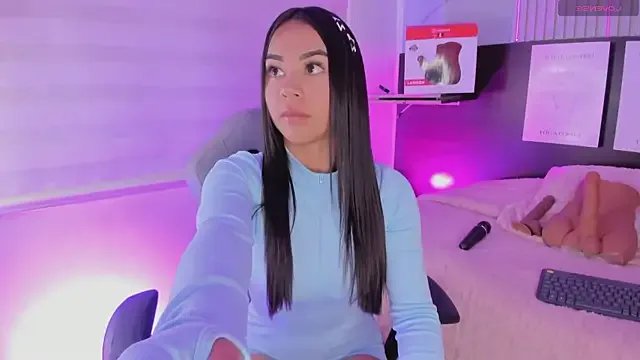 Violet_spencer on StripChat