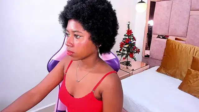 violeta_ruizz on StripChat