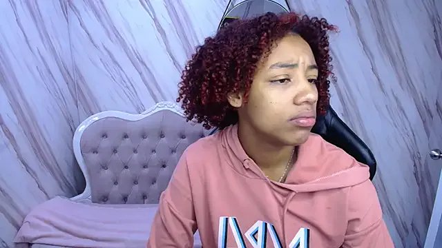 Violeth_b on StripChat