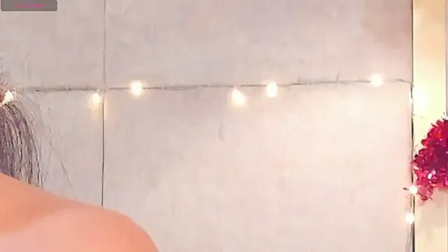 VioletHilton on StripChat