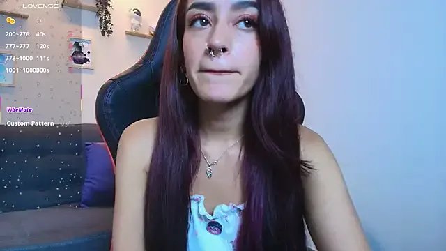 ViolethRosse on StripChat