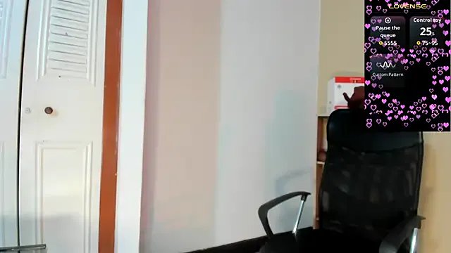 Freechat Violetta_0 on StripChat