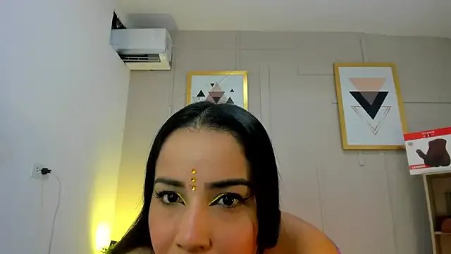 Freechat Violetta_0 on StripChat