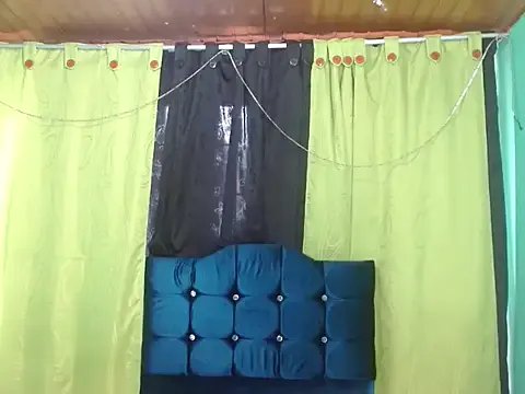 Violettadreams on StripChat