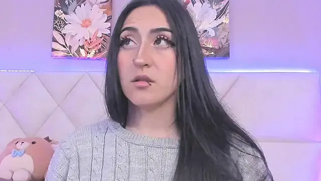 Freechat Violettbloss on StripChat