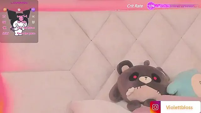 Freechat Violettbloss on StripChat