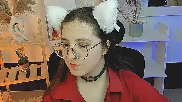 VirtuallVoyant on StripChat