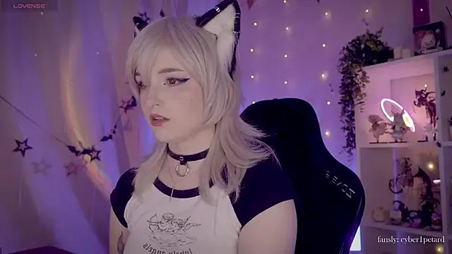 vronnier on StripChat