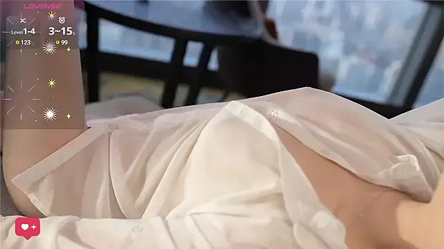 W-E-N-123 on StripChat