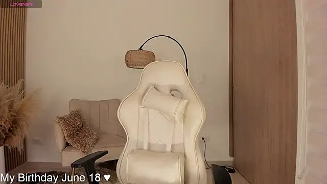 Freechat wandathompson_ on StripChat