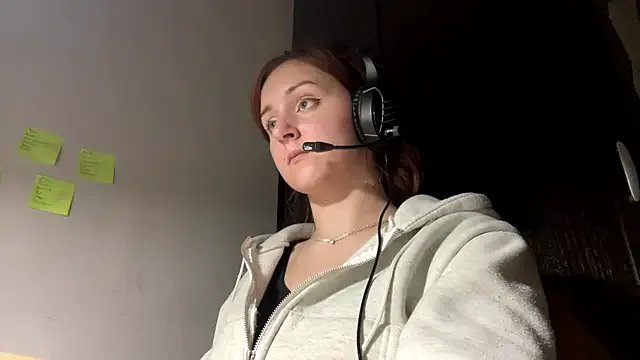 WendieFranzeo — scroll around