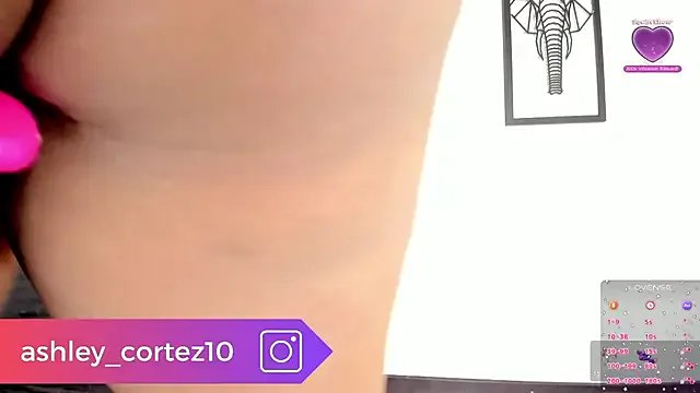 wesly_ashly on StripChat