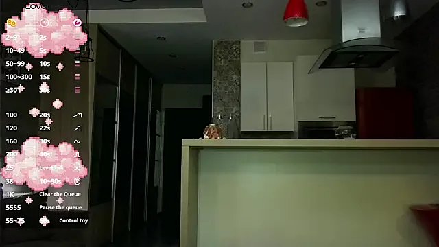 white_liillyy on StripChat